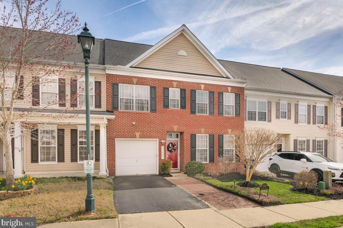 23463 Dahlia Cir, California, MD 20619-6151