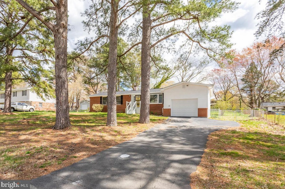 21388 Essex Dr, Lex Pk MD  20653-4121 exterior