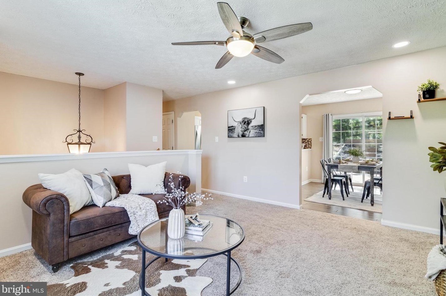 42273 Manor Dr, Mechanicsville, MD 20659