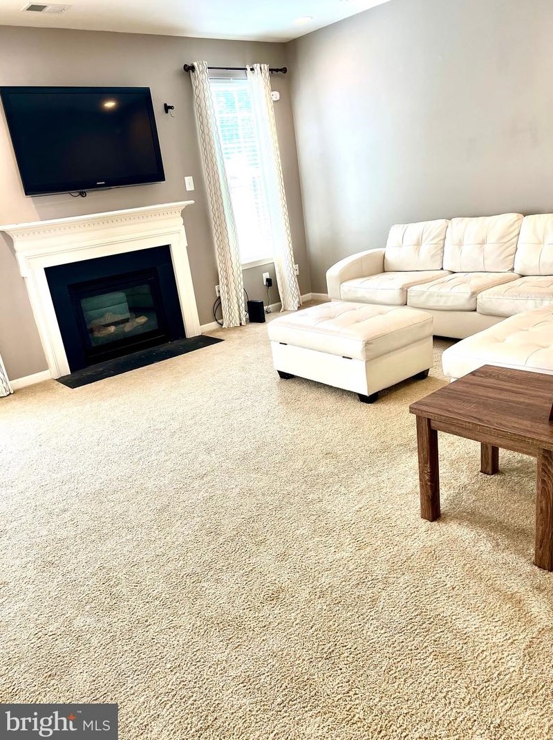 44163 Beaver Creek Dr, California, MD 20619-4196
