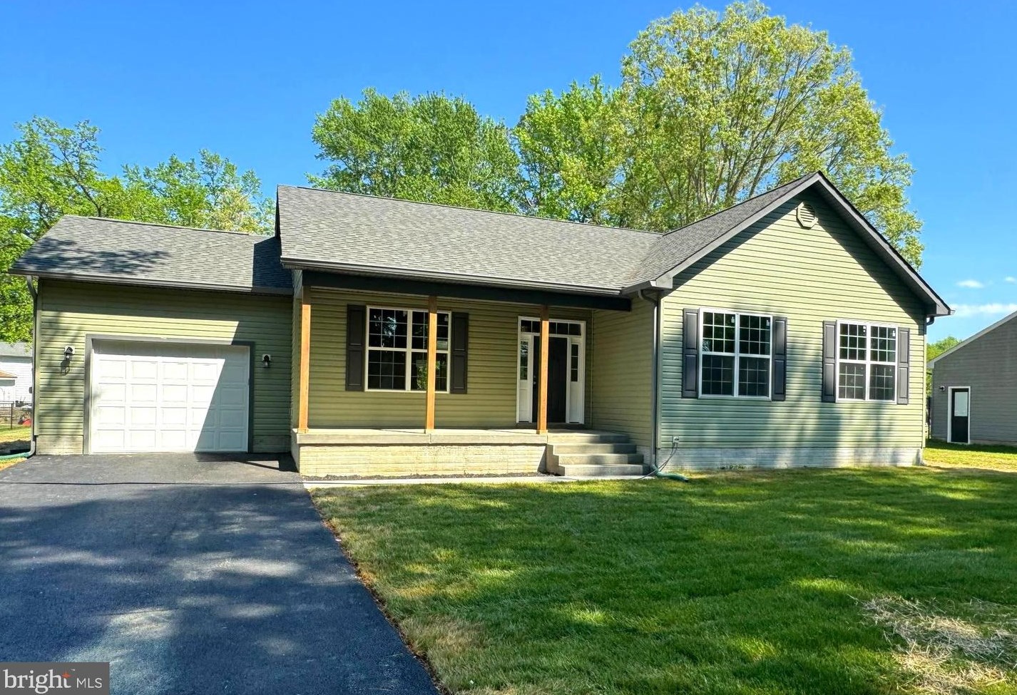 29756 Wilson Rd, Mechanicsville, MD 20659