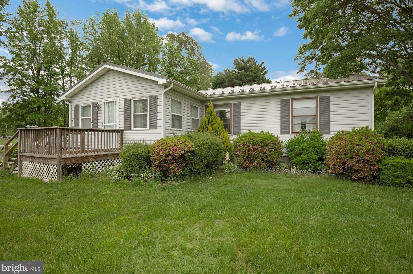 31450 Point Lookout Rd, Mechanicsville, MD 20659