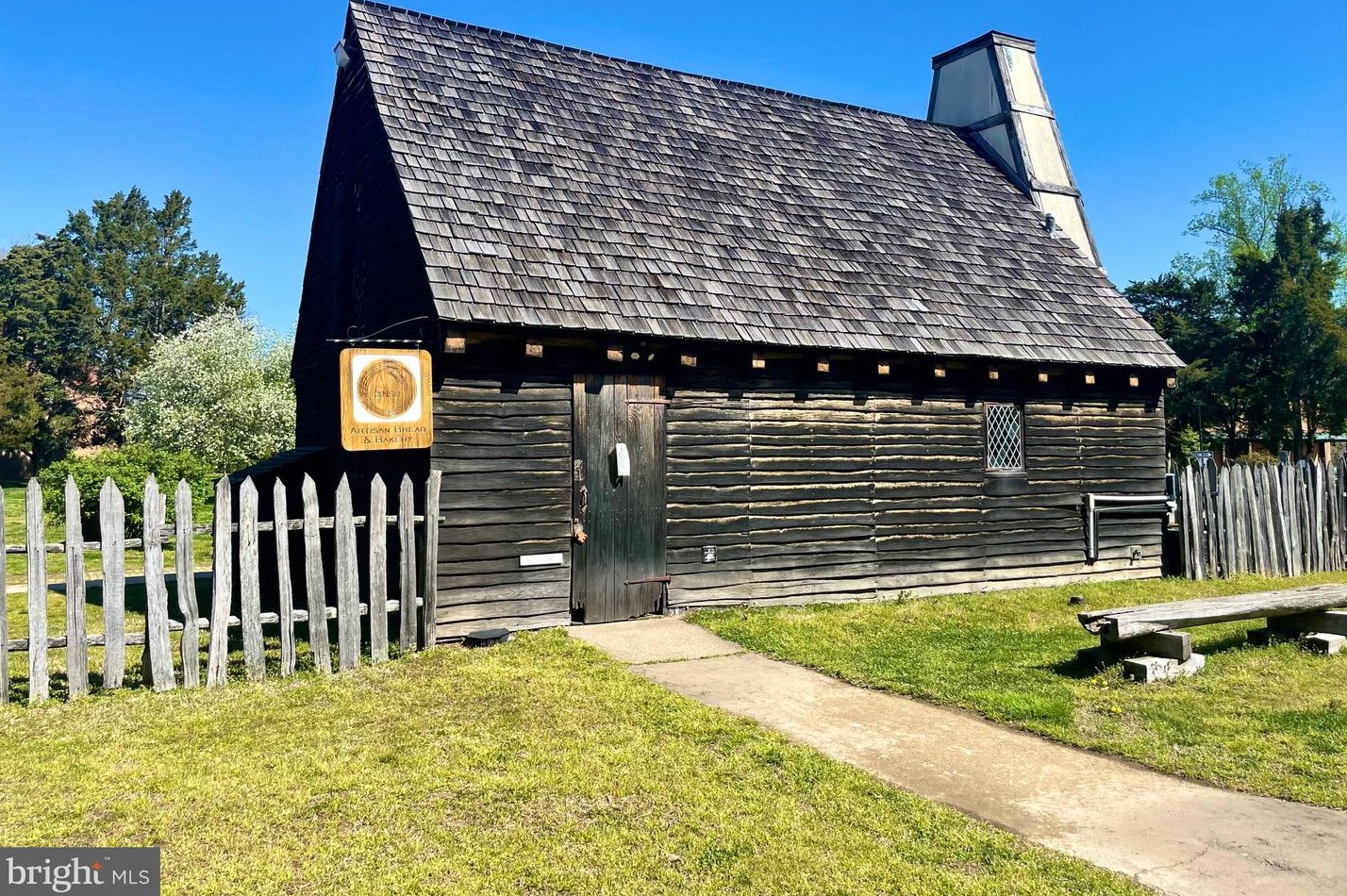 19505 Pt Lookout Rd, Lex Pk MD 20653-3123 exterior