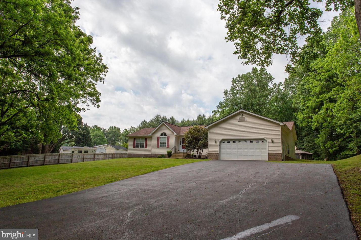 39626 Canoe Pl, Mechanicsville, MD 20659