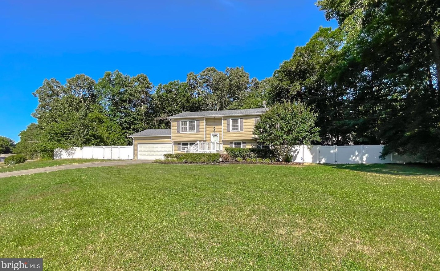 37004 Tanyard Dr, Mechanicsville, MD 20659