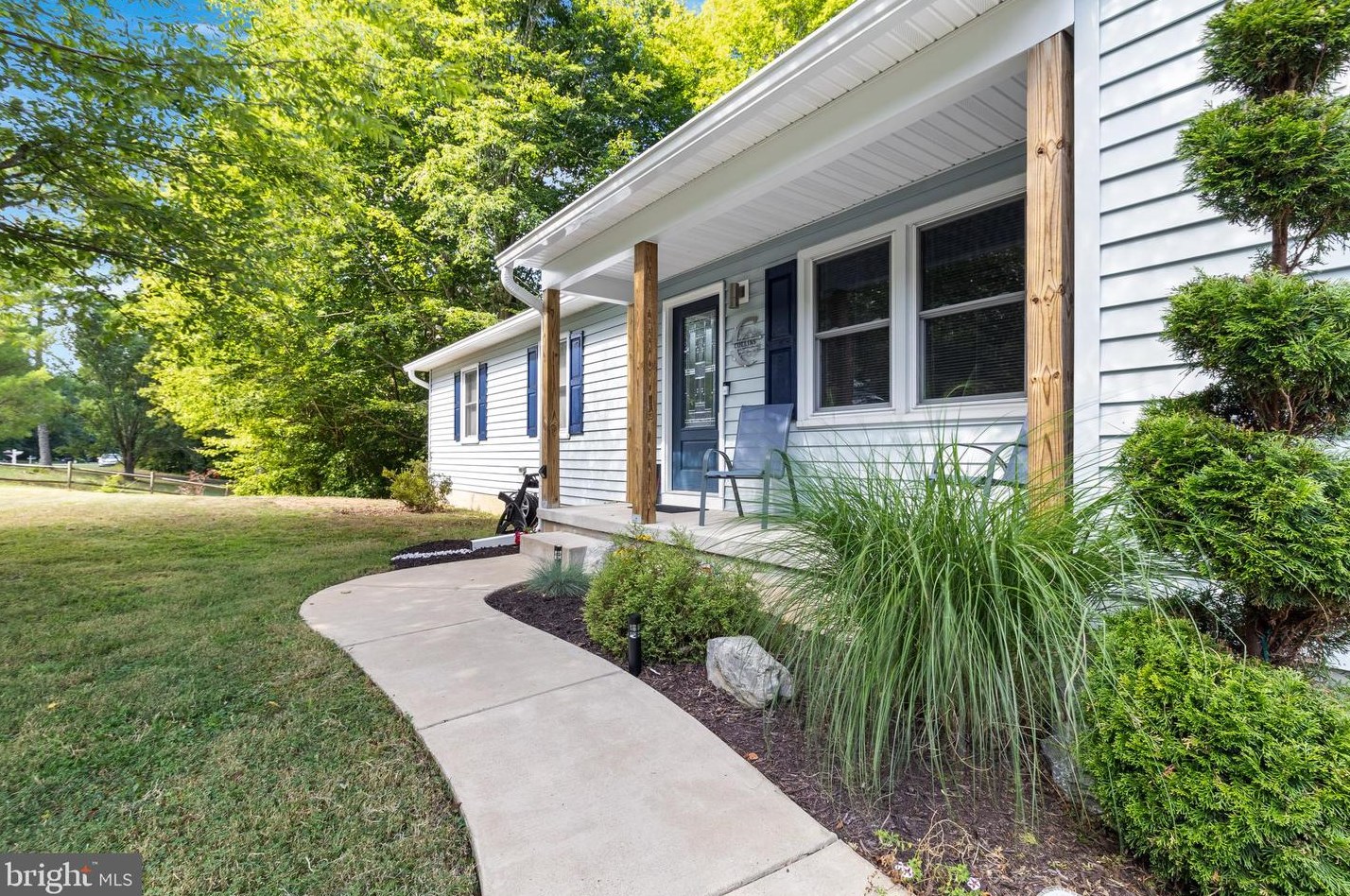 27209 Bosse Dr, Mechanicsville, MD 20659