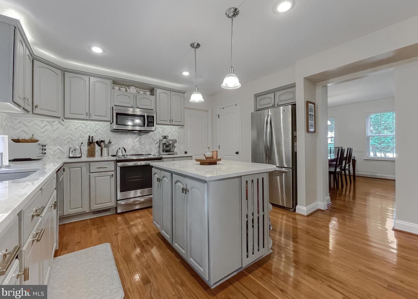 39285 Persimmon Creek Rd, Mechanicsville, MD 20659