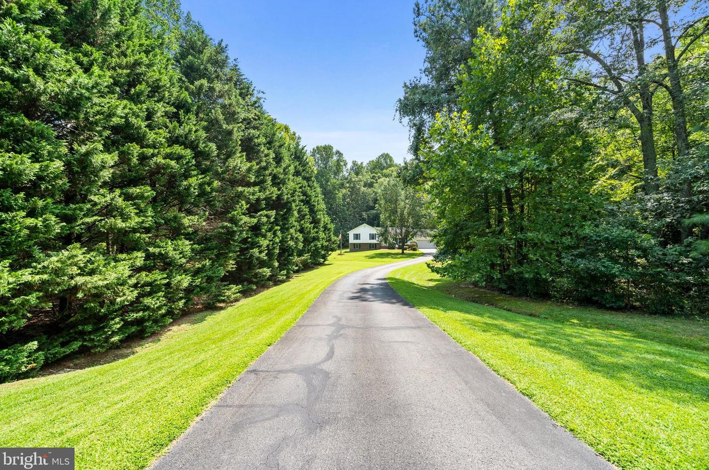 43275 Pine Ridge Ct, Hollywood, MD 20636