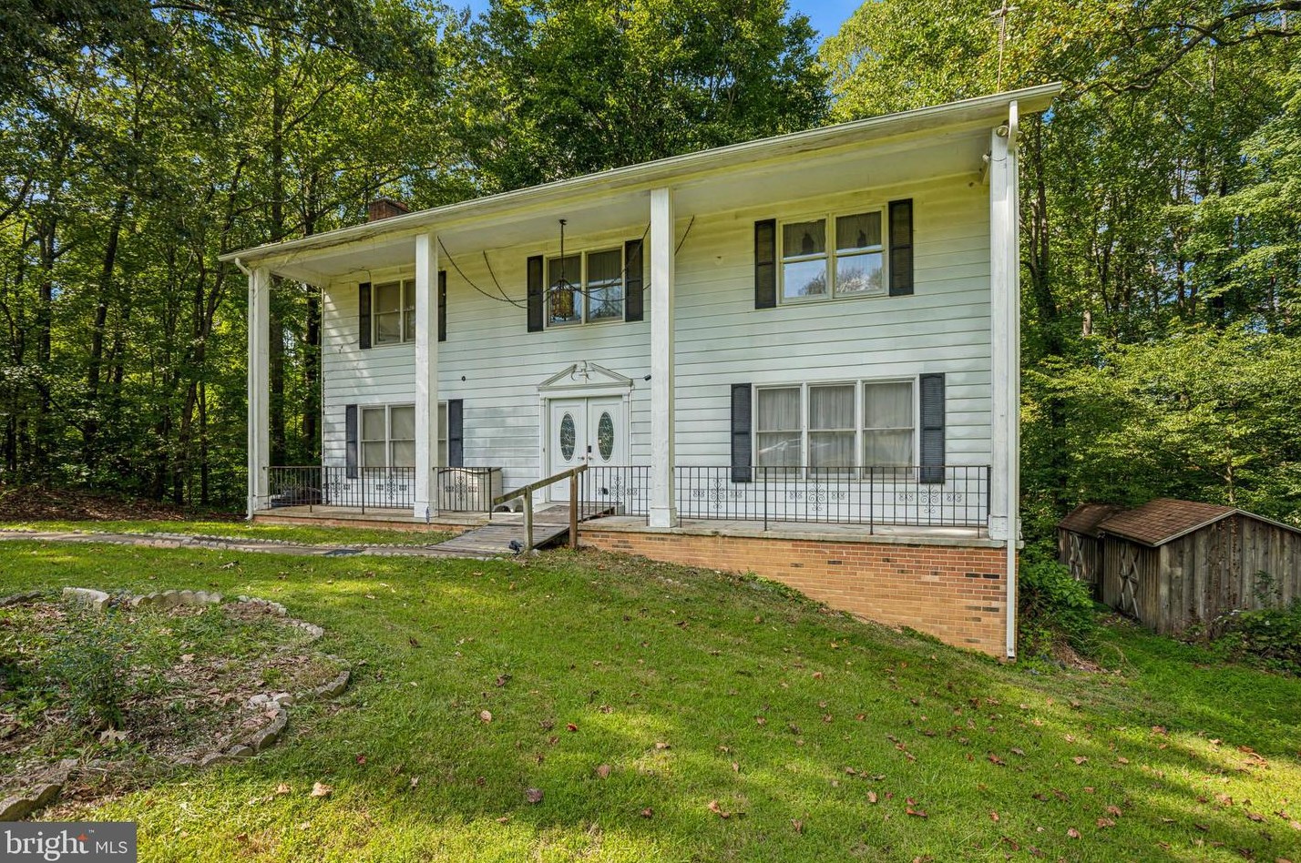 37692 Beverly Dr, Mechanicsville, MD 20659