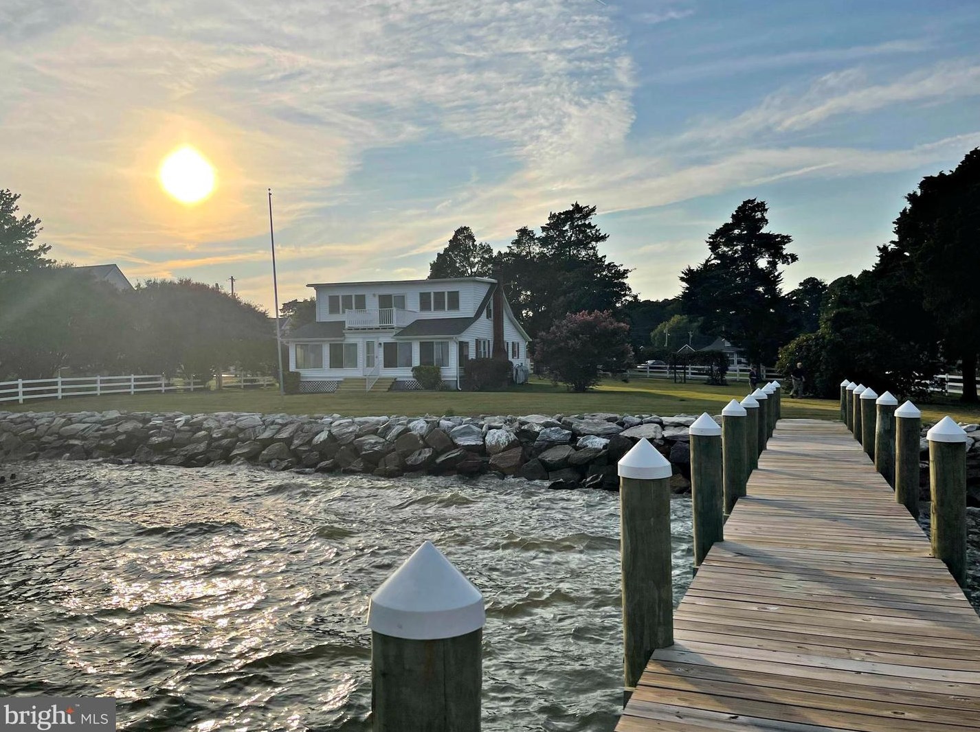 38335 Point Breeze Rd, Coltons Point, MD 20626