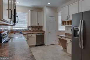 47115 Green Leaf Ct, Lexington Park, MD 20653 - Photo 6