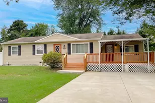 27522 Birch Manor Cir, Mechanicsville, MD 20659 - Photo 2