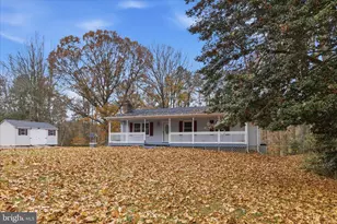 27420 Birch Manor Cir, Mechanicsville, MD 20659 - Photo 2