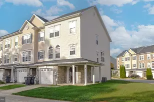 45571 Catalina Ln, California, MD 20619 - Photo 2