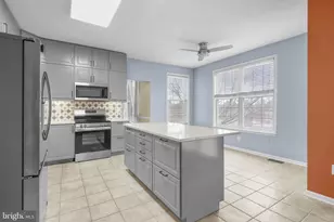 22190 Goldenrod Dr, Great Mills, MD 20634 - Photo 2