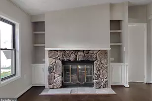 22489 Wainwright Ct, California, MD 20619 - Photo 6