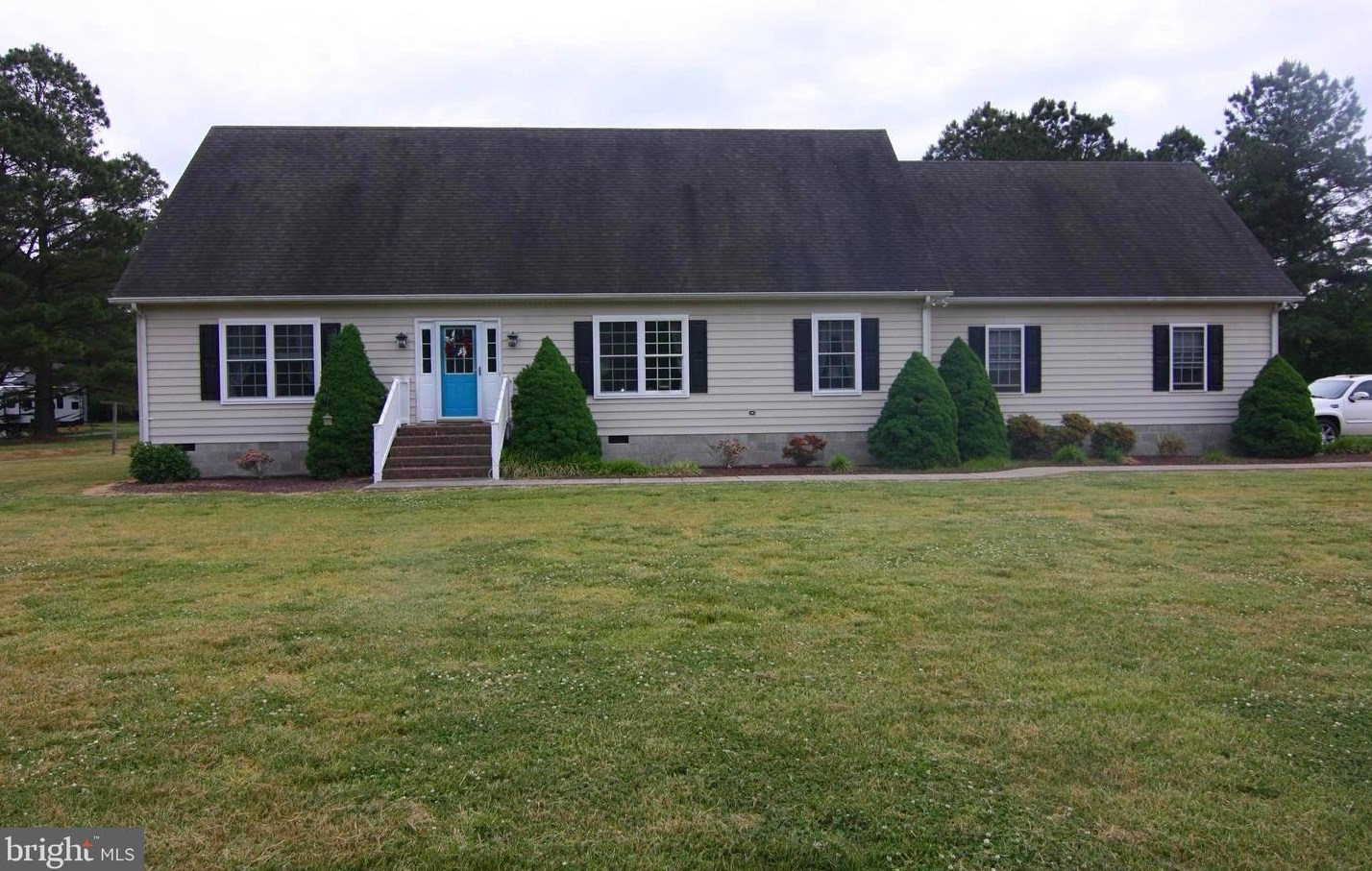 5635 Dockside Ln, Marion, MD 21838-2748