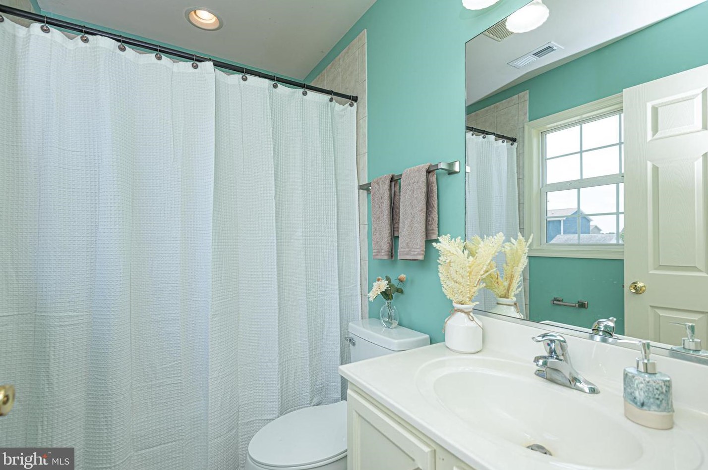 30057 Greenspring Dr, Princess Anne MD 21853-2715 exterior