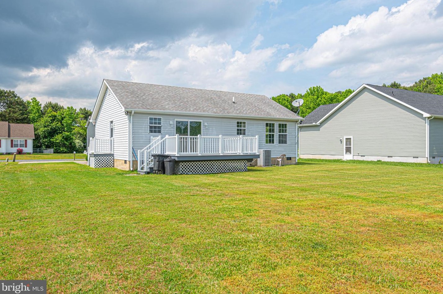 30057 Greenspring Dr, Princess Anne MD 21853-2715 exterior