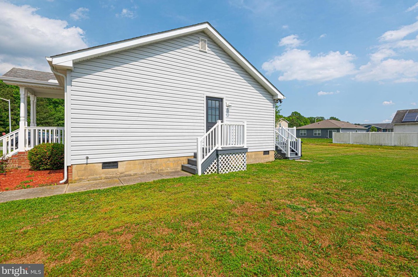 30057 Greenspring Dr, Princess Anne MD 21853-2715 exterior