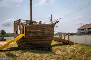 111 Sunset Cir, Crisfield, MD 21817 - Photo 6