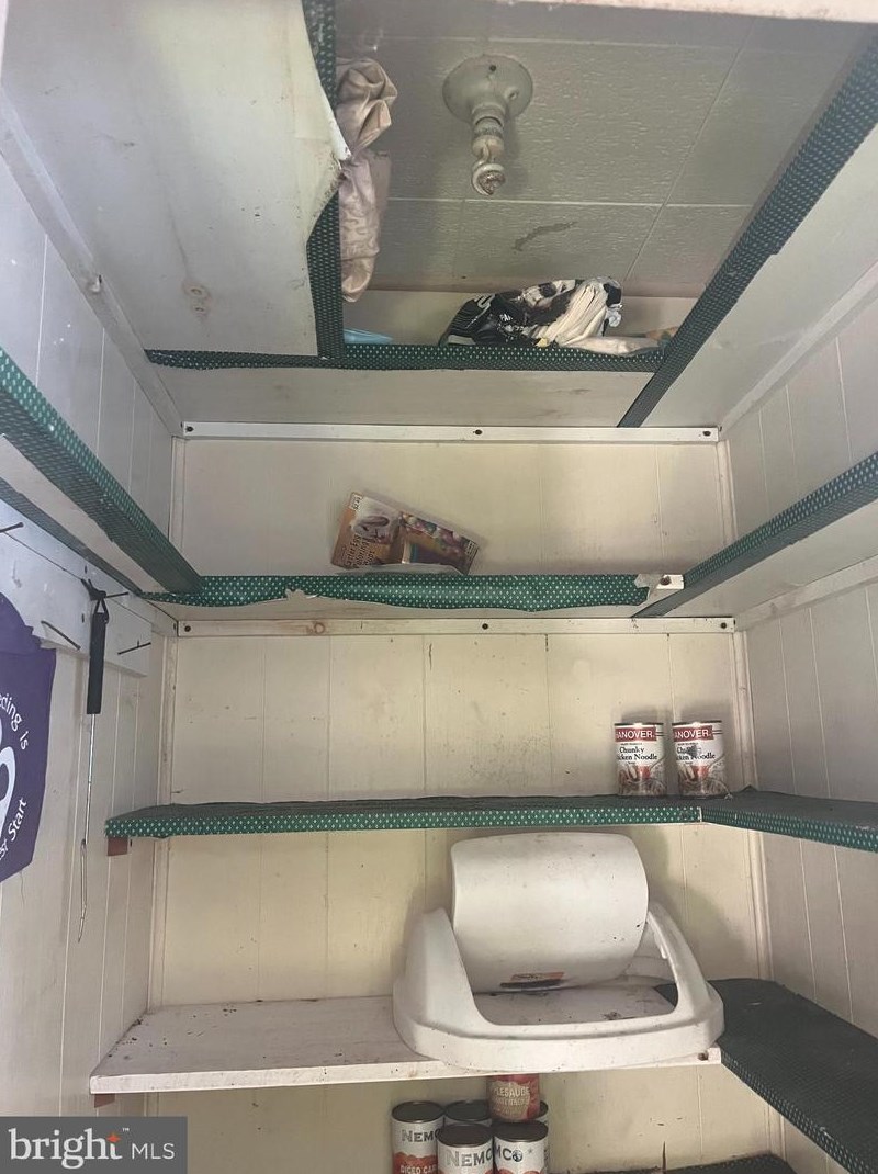 307 Myrtle St, Crisfield, MD 21817