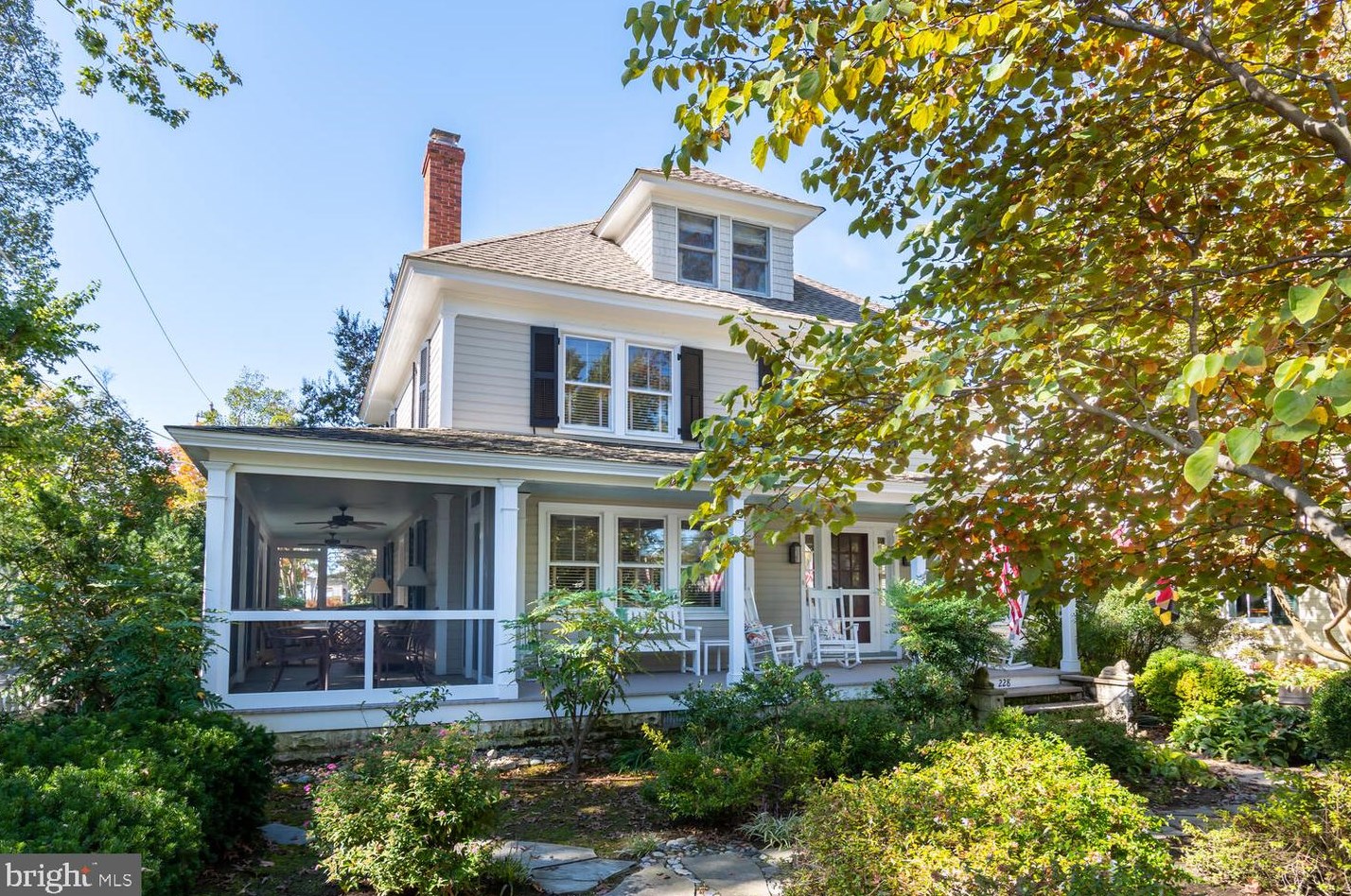 228 Morris St, Oxford, MD 21654-1322