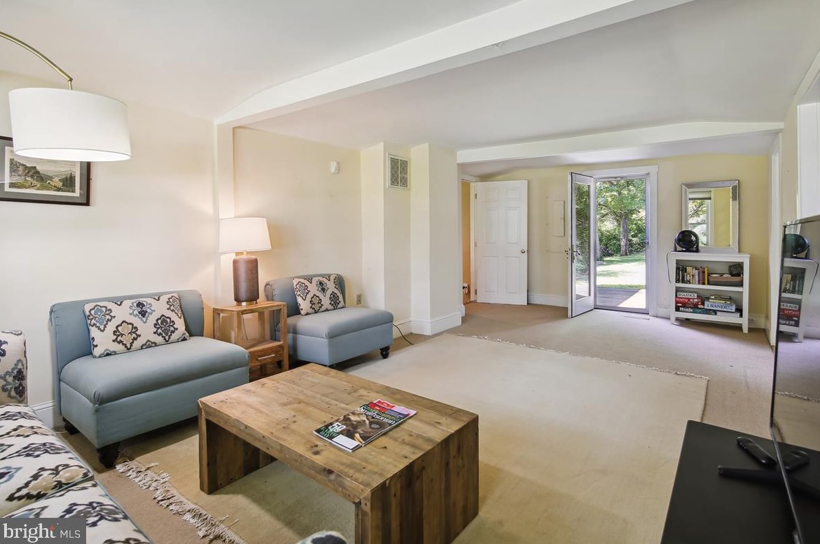 6390 Bozman Neavitt Rd, Neavitt, MD 21652