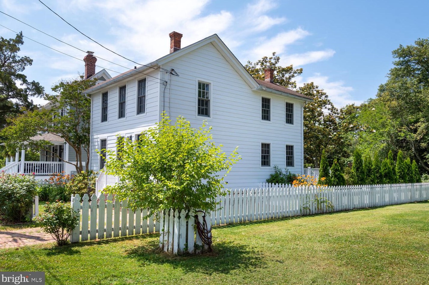 103 Stewart Ave Ave, Oxford MD  21654-1203 exterior