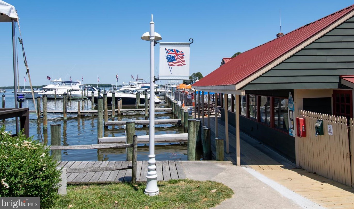 104 Maple Ave, Saint Michaels MD 21663-2974 exterior