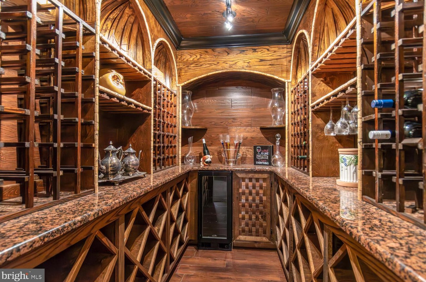 30176 Matthewstown Rd, Easton MD 21601-6402 exterior