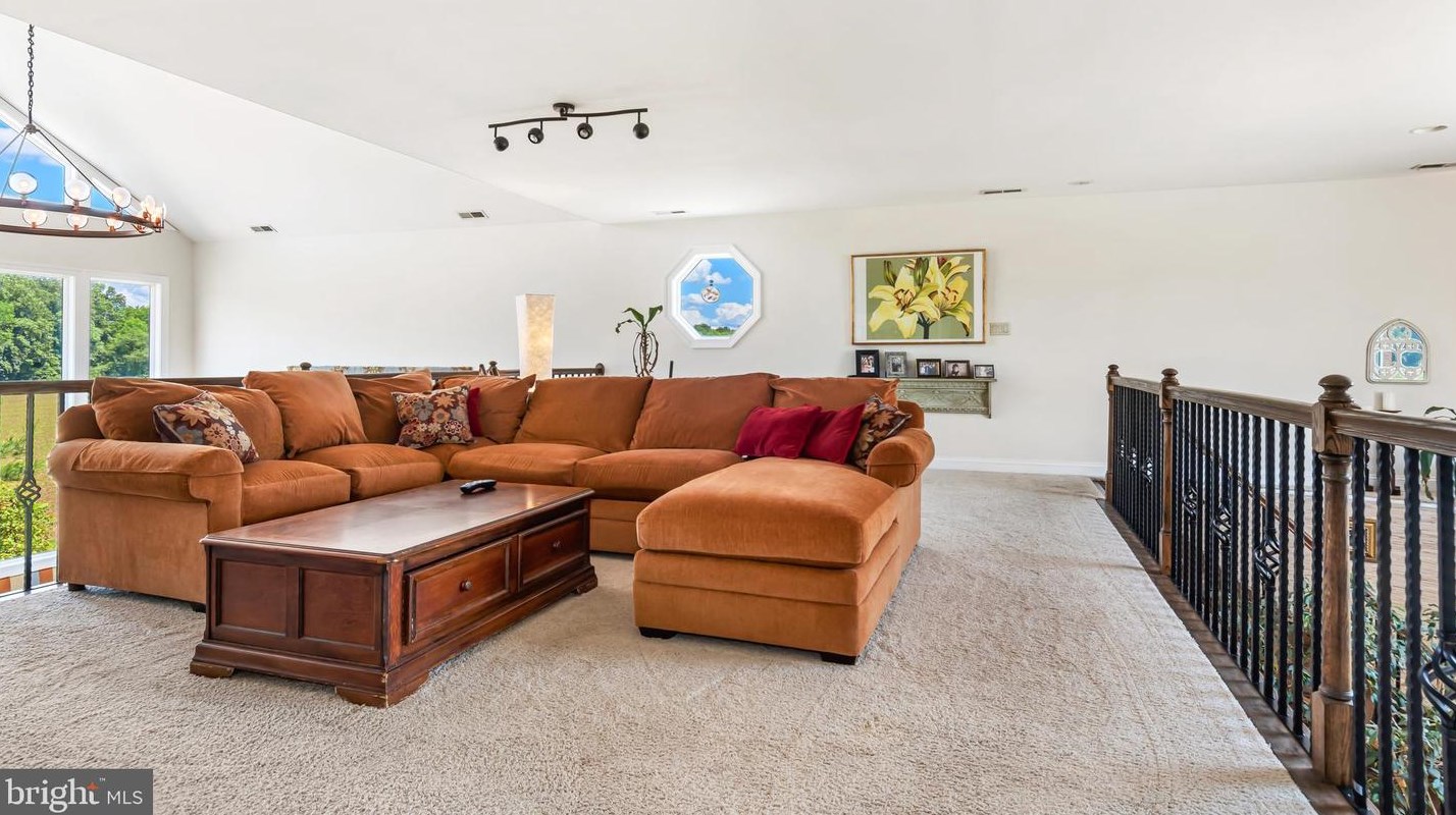 30176 Matthewstown Rd, Easton MD 21601-6402 exterior