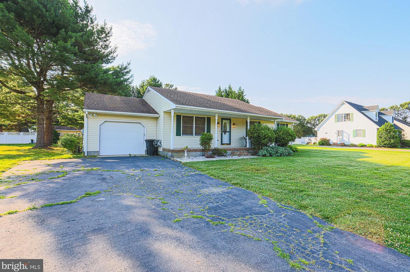 3745 Seymour Dr, Trappe, MD 21673