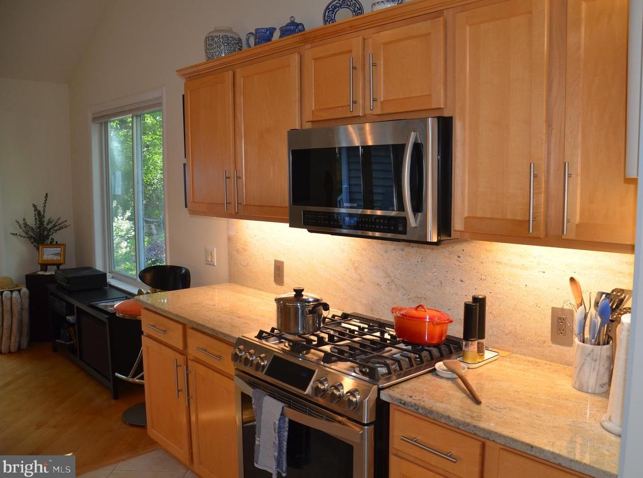 913 Riverview Ter, Saint Michaels MD 21663-2950 exterior