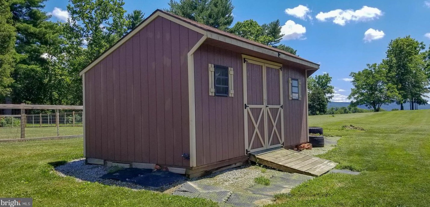 21825 Jefferson Blvd, Smithsburg, MD 21783