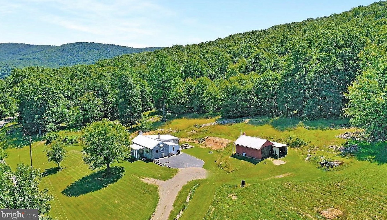 12131 Hanging Rock Rd, Clear Spring, MD 21722