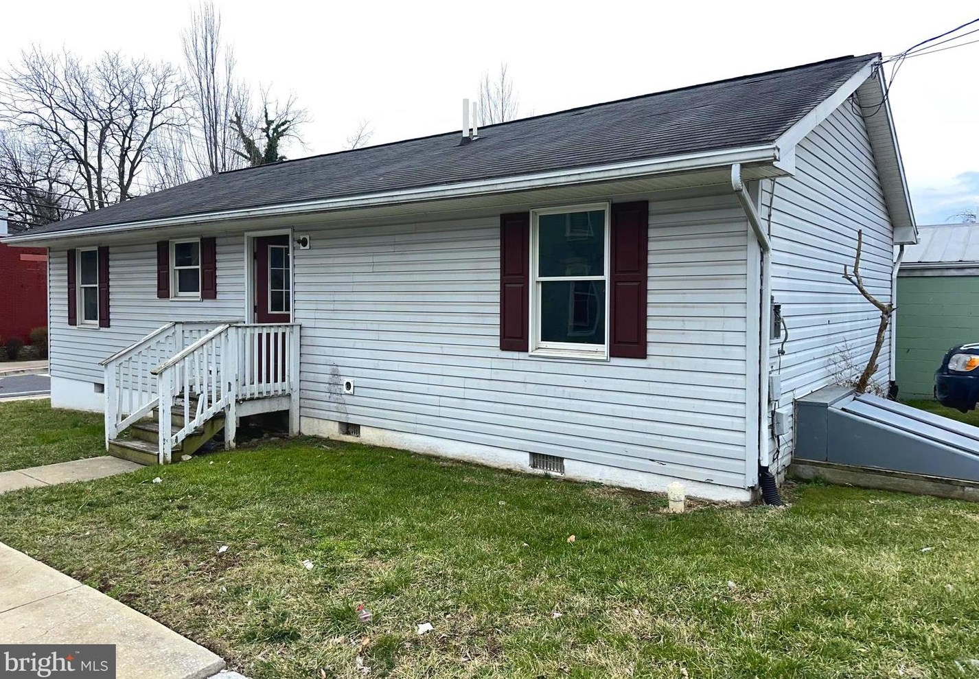 359 Jonathan St, Hagerstown, MD 21740-3768