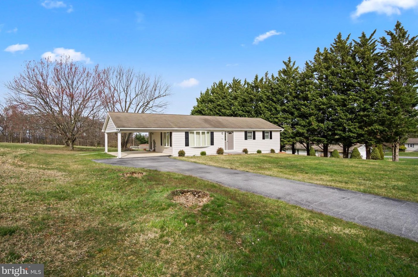7706 Mountain Laurel Rd, Boonsboro, MD 21713
