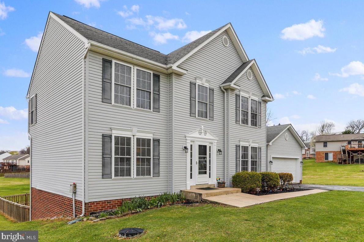 100 Bachtell Cir, Smithsburg, MD 21783
