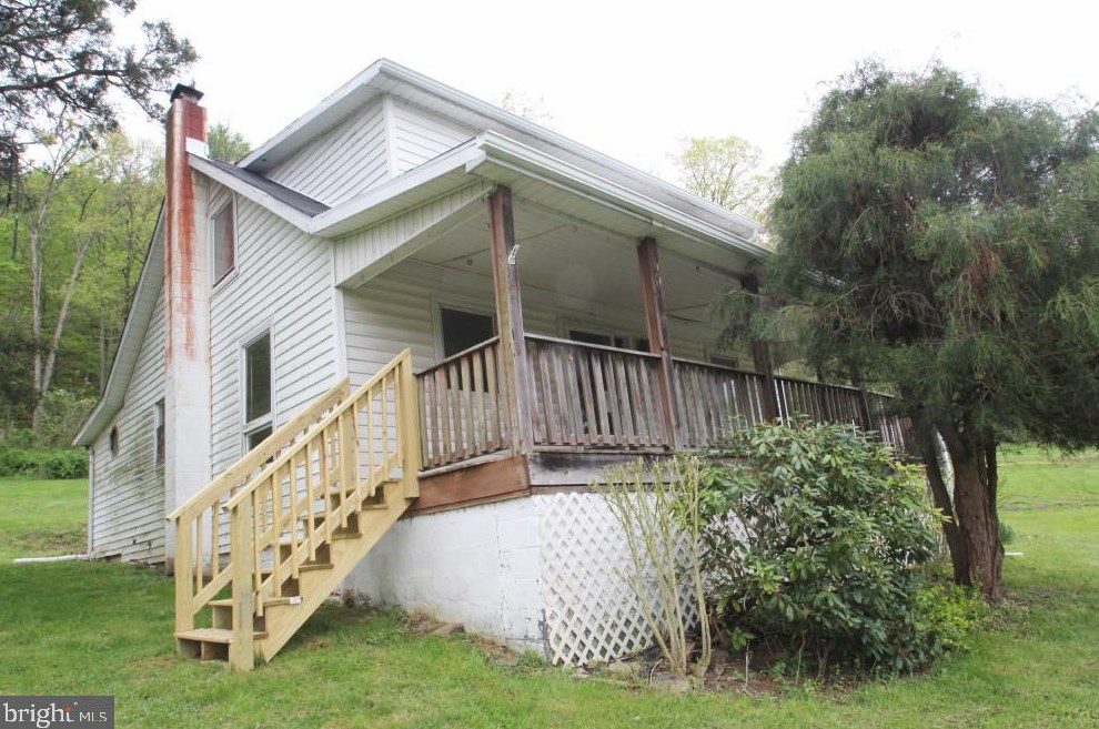 14009 Woodmont Rd, Hancock, MD 21750