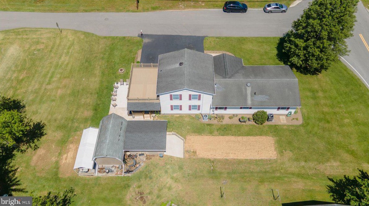 11102 Grosh Ave, Williamsport, MD 21795-3120