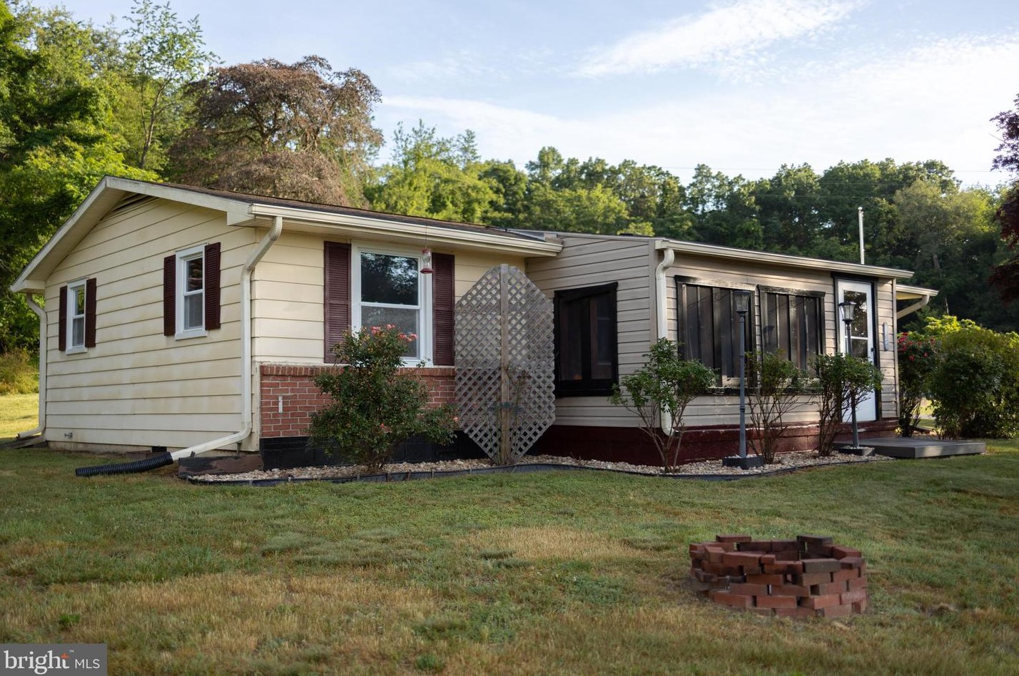 1009 Terrace Heights Dr, Hancock, MD 21750