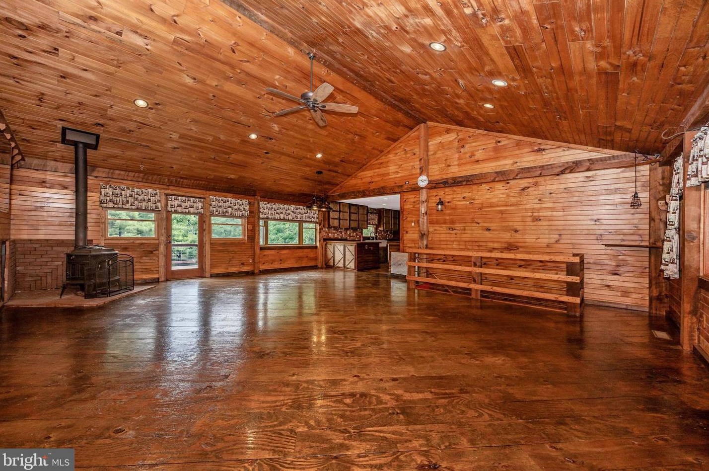 1054 Harpers Ferry Rd, Brunswick, MD 21758