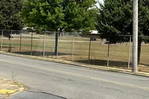 1321 Marshall St, Hagerstown, MD 21740 - Photo 6