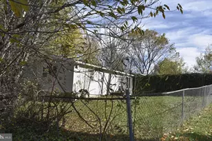 7627 Eddy Dr, Hancock, MD 21750 - Photo 6