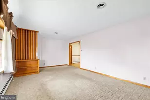 13824 Broadfording Church Rd, Hagerstown, MD 21740 - Photo 10