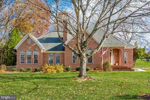 20102 Teakwood Dr, Hagerstown, MD 21742 - Photo 1