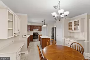 10 Carriage Hill Dr, Hagerstown, MD 21742 - Photo 18