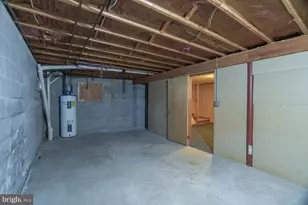 17511 Gay St, Hagerstown, MD 21740 - Photo 12