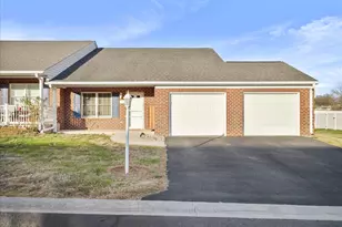 716 Largo Dr, Hagerstown, MD 21740 - Photo 2